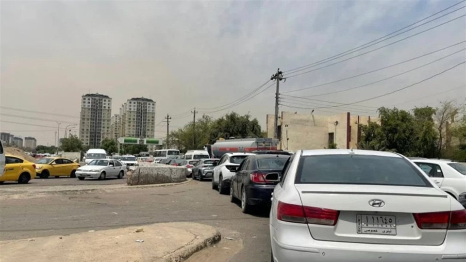 العراق يتحرك نحو الامارات ودولة مجاورة لاحتواء ازمة البنزين