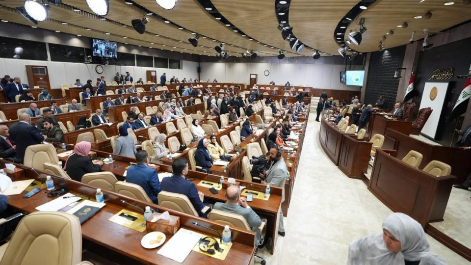 البرلمان يُنهي قراءة تعديل قانون المرور: تخفيض للغرامات وتمديد لسنوية السيارات لـ10 سنوات