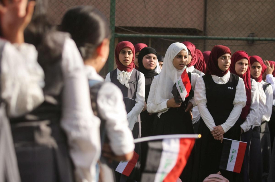 انطلاق العام الدراسي في العراق وسط تحديات نقص الأبنية والاكتظاظ والدوام المتعدد