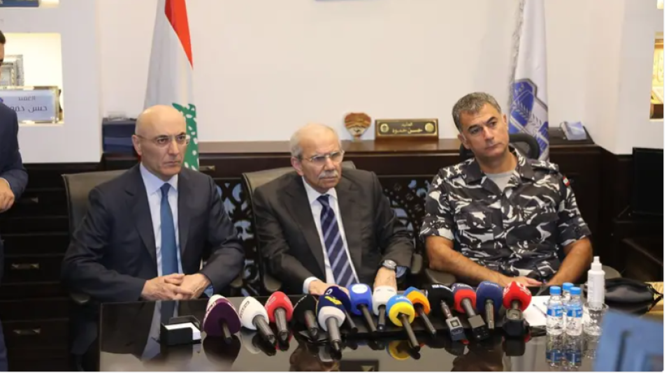 نواف سلام من الجنوب البناني : حجم الحاجات جراء الحرب الأخيرة يفوق إمكانات لبنان