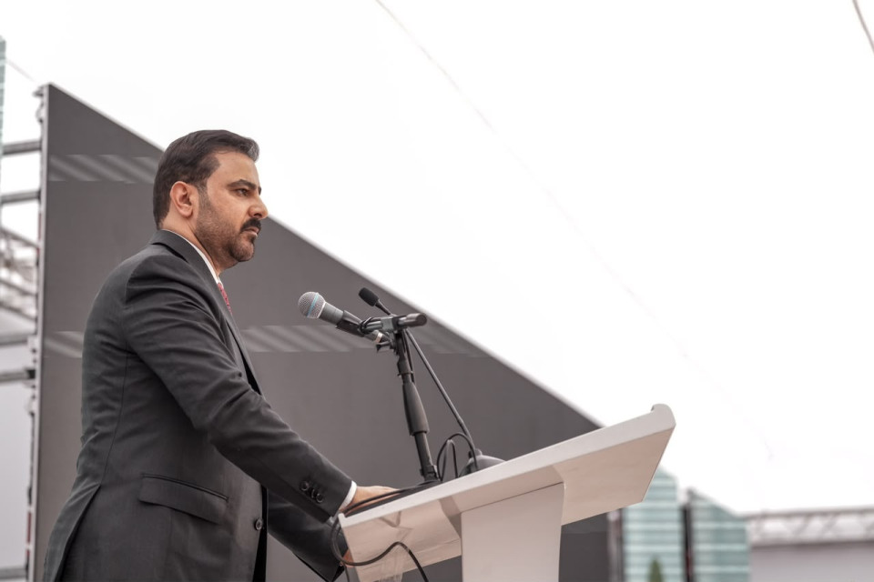 تعهد بالمضي على نهج الإمام علي (ع) .. الزيدي من النجف: لن يبقى عراقي بلا سكن يملكه أو أرض يبنيها
