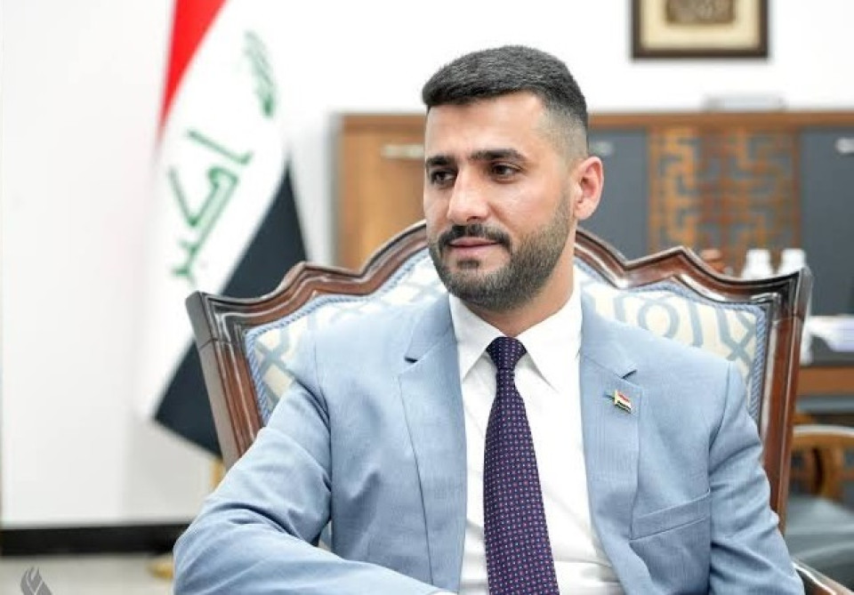وزير الكهرباء يصل إلى السعودية للمشاركة في مؤتمر الطاقة العالمي