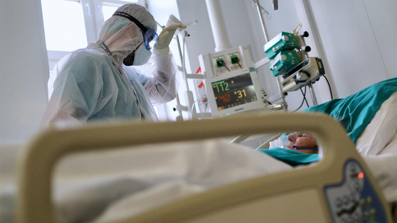 روسيا تسجل 8726 إصابة جديدة بكورونا والحصيلة تلامس 450 ألفا