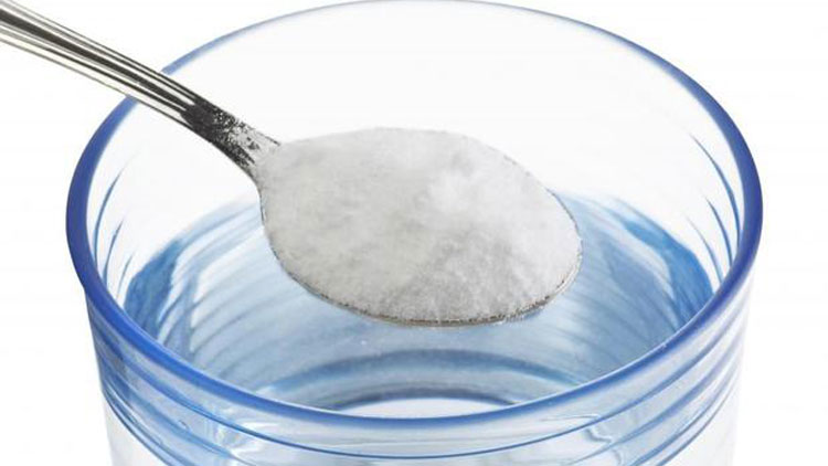 هل يمكن للغرغرة بالمياه المالحة محاربة كورونا ؟