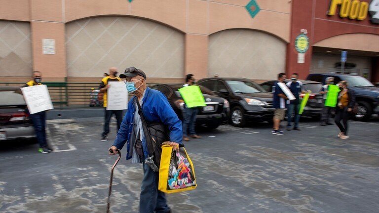 الولايات المتحدة تسجل أكثر من 52 ألف إصابة جديدة بكورونا