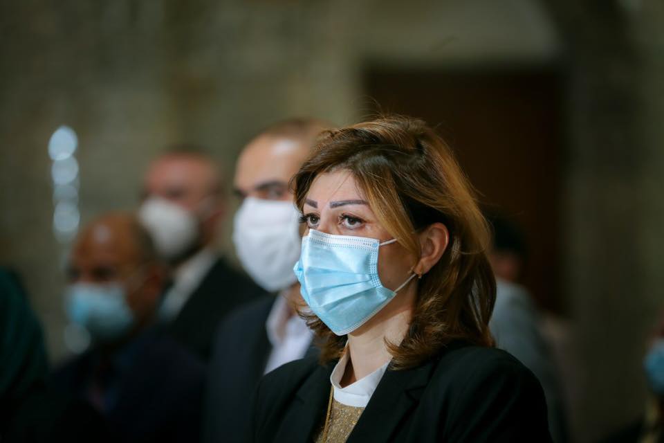 اصابة وزيرة عراقية بفيروس كورونا