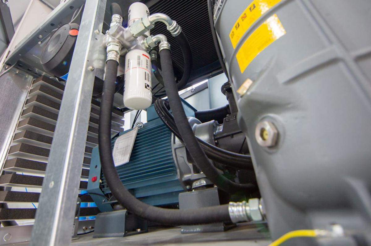 العتبة العباسية: بتمويل من المرجعية الدينية العليا انجزنا معملاً للاوكسجين في النجف (صور)