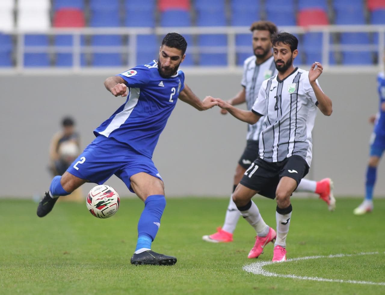 الجوية يتغلب على نفط الوسط متصدر الدوري الممتاز