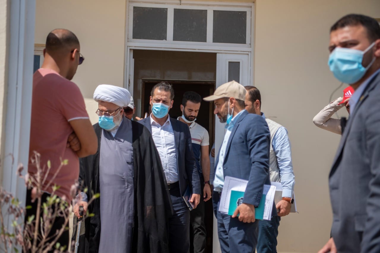 ينفذ بإشراف ممثل المرجع السيستاني .. انجاز 50 داراً ضمن مجمع سكني للفقراء (صور)