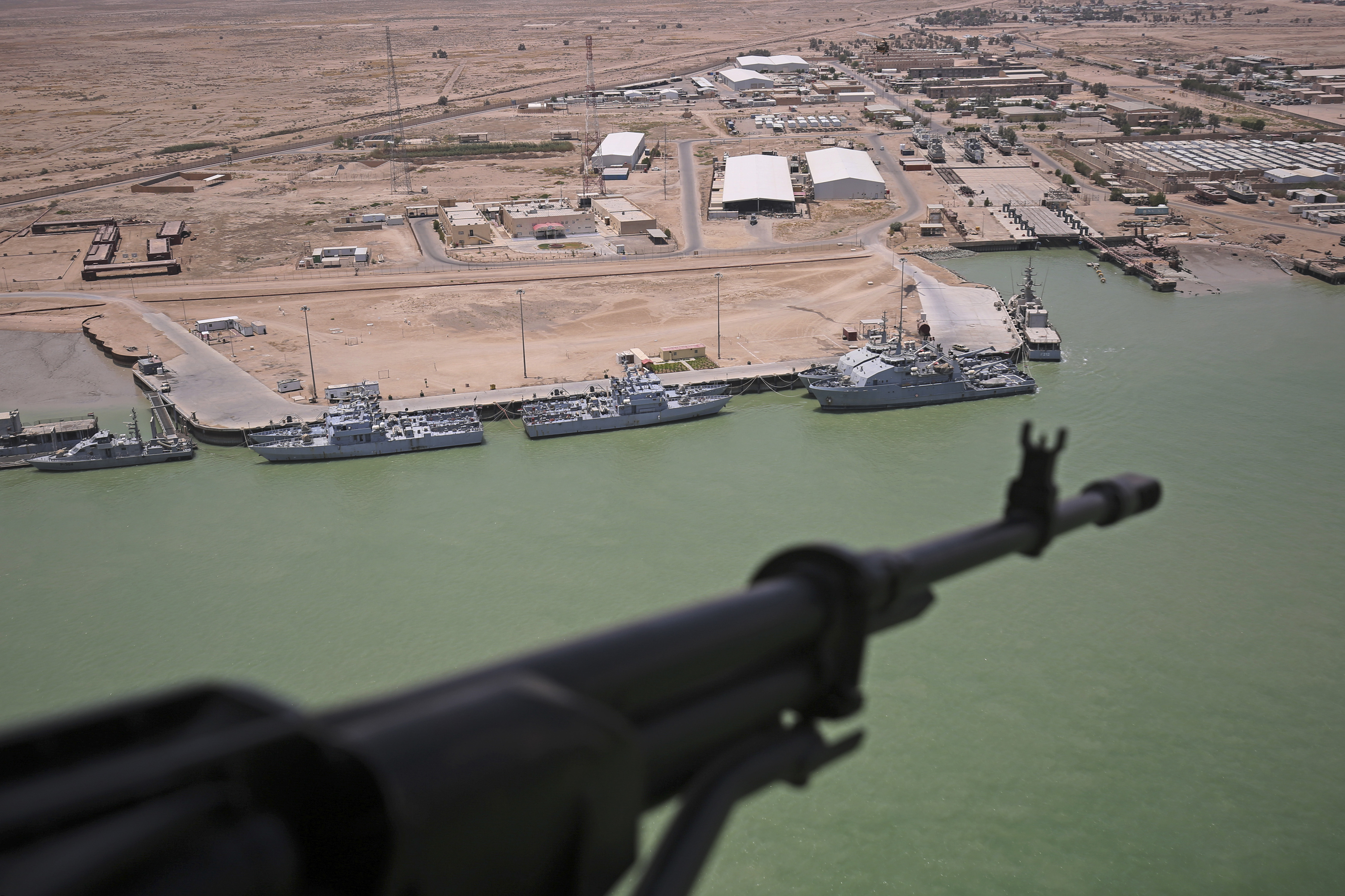 منتسب أمني وتاجر مخدرات.. عمليات البصرة تطيح بـ"الحجي"