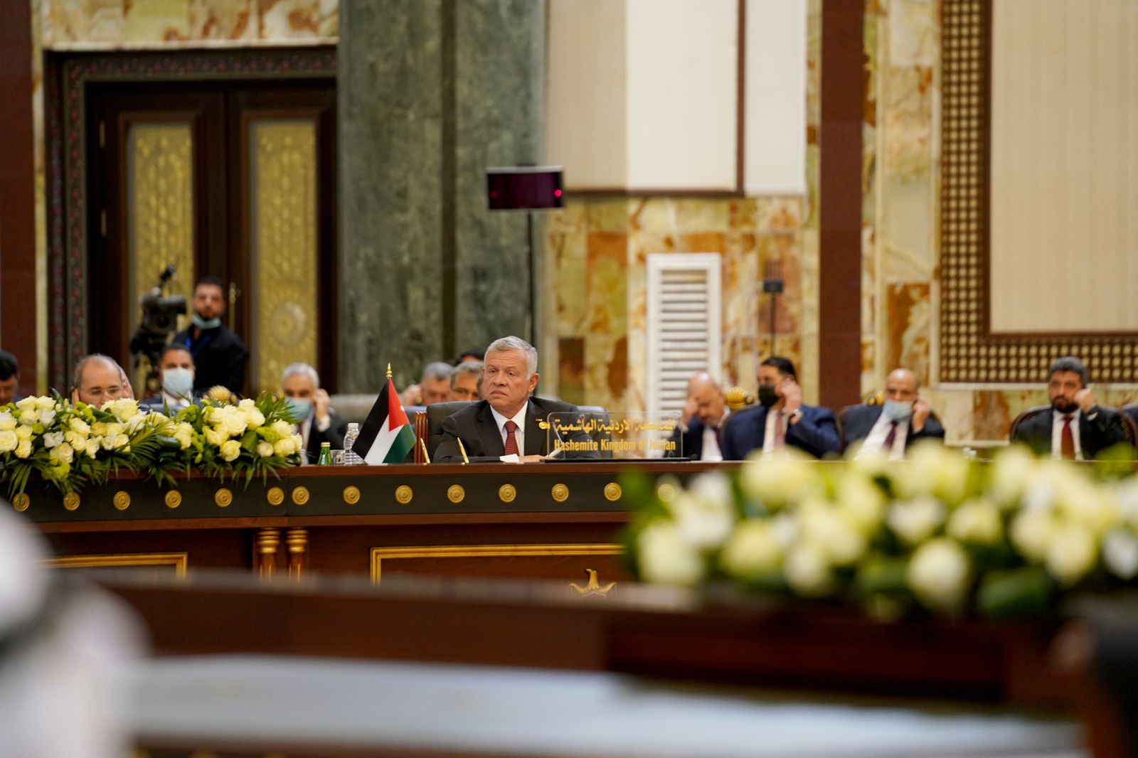 العراق يلعب دوراً مركزياً في تعزيز الحوار الإقليمي.. العاهل الاردني: امن واستقرار العراق يعني امننا واستقرارنا جميعا