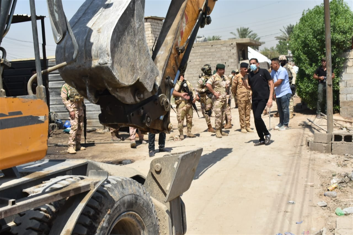 اعتقال اثنين من افراد حماية برلماني اعتديا على موظفي ازالة التجاوات في بغداد