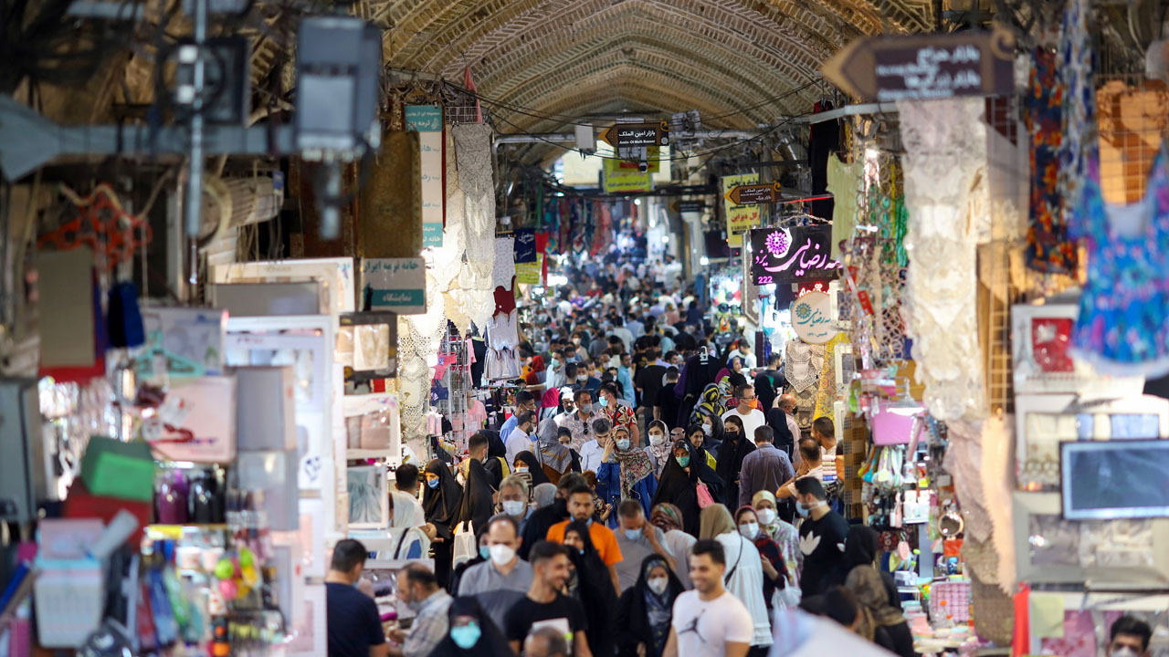 ايران تسجل اكثر من 13 ألف إصابة و288 وفاة جديدة بكورونا