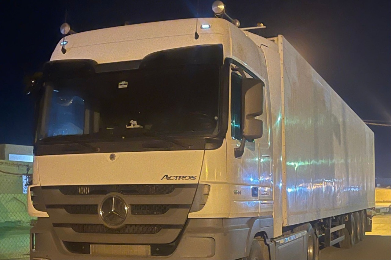 قادمة من إيران.. العراق يضبط عجلة محملة بالألبان بـ"أوراق مزورة"