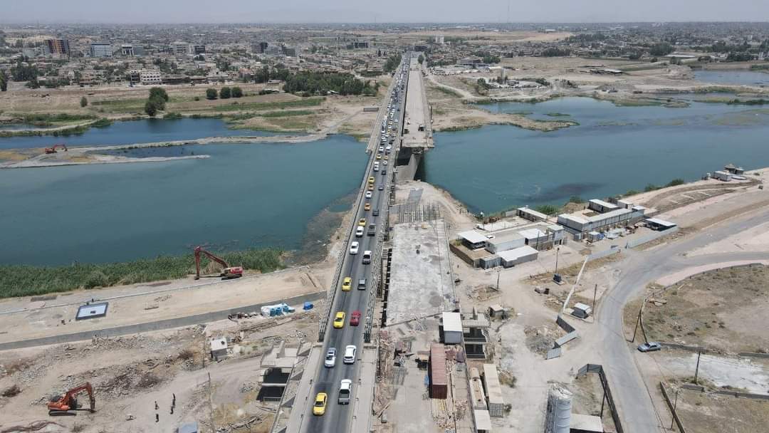 وزارة الإعمار تعلن انجاز 47% جسر الموصل الرابع (صور)