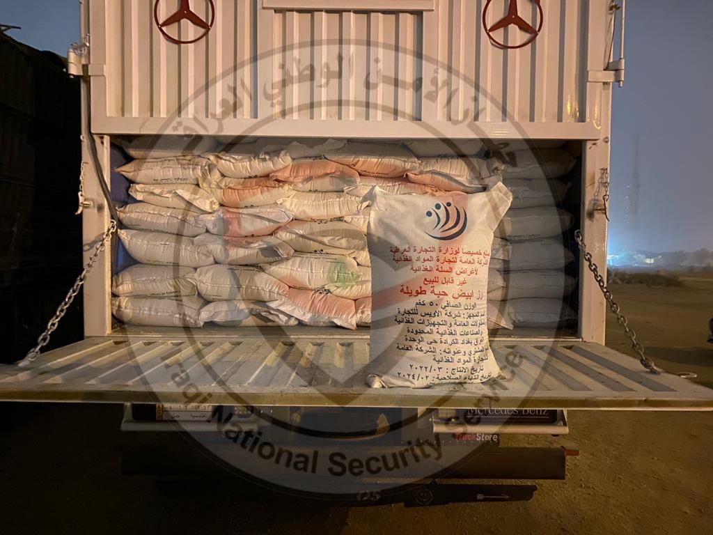احباط محاولات تهريب نحو ألفي طن من الحنطة والقبض على 13 متهماً (صور)
