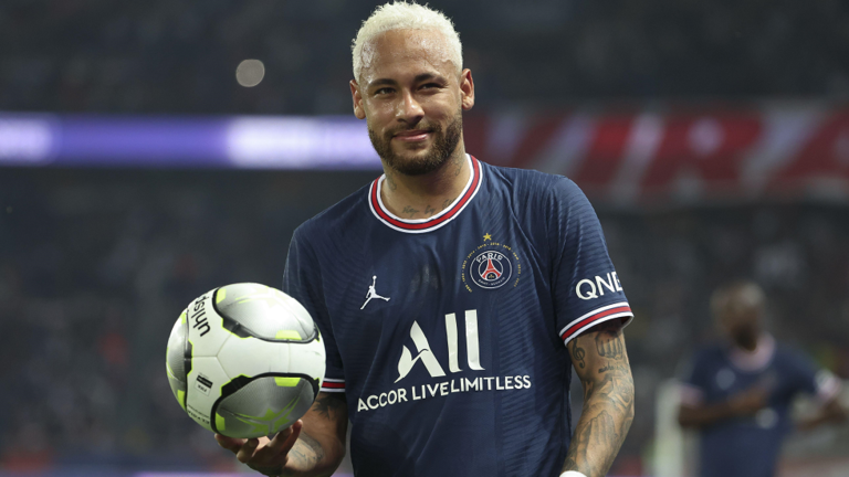 تمديد عقد نيمار مع سان جيرمان حتى العام 2027