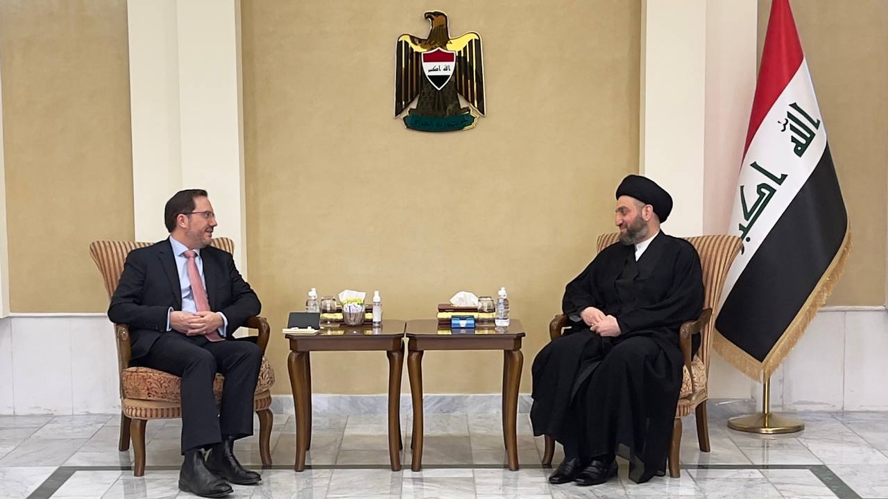 الحكيم: التغيير بحاجة إلى اعتماد القانون والدستور لتنفيذه