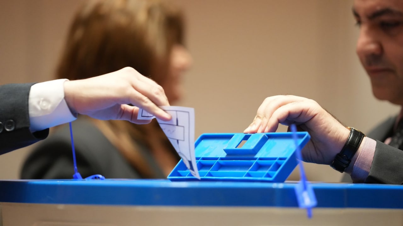 انتخاب عبد اللطيف رشيد رئيساً لجمهورية العراق