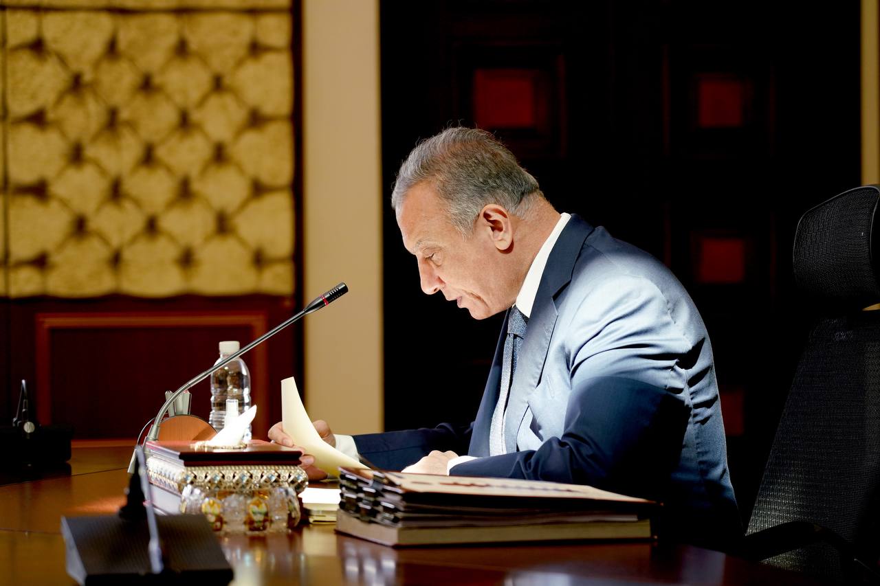 الكاظمي يهنئ السوداني بتكليفه رئيساً للحكومة العراقية