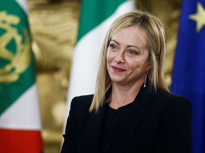 بحكومة يمينية "معادية" للمسلمين.. ميلوني تؤدي اليمين كأول رئيسة وزراء ايطالية