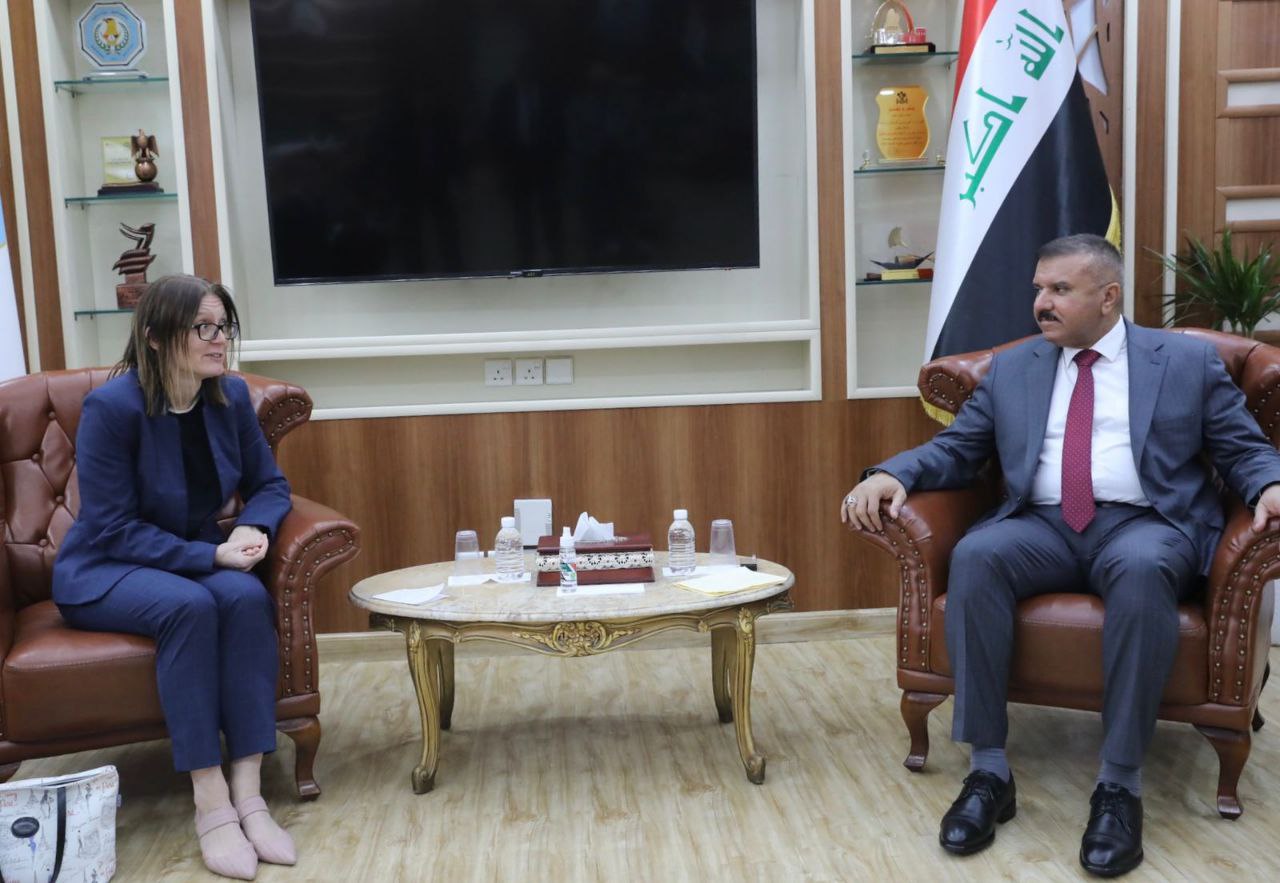 وزير الداخلية يبحث مع سفيري السويد وبريطانيا ملف غسيل الأموال ومكافحة المخدرات