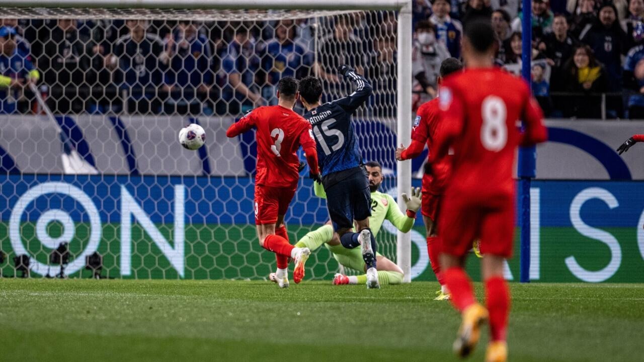 اليابان أول فريق آسيوي يتأهل إلى مونديال كأس العالم بعد فوزه على البحرين