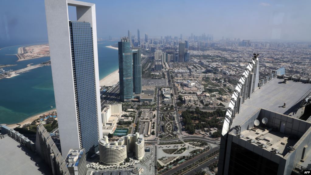 الإمارات تسجل إصابة خامسة بفيروس "كورونا"