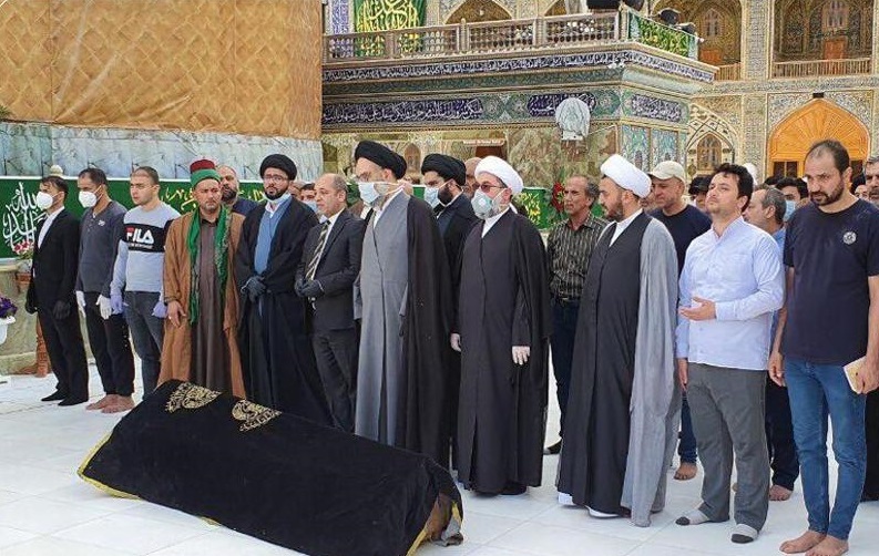 نجل المرجع السيستاني وعدد من افاضل حوزة النجف يشيّعون السيد الحسني ووكالة نون تنشر "نصوص نثرية وشعرية خاطب بها الفقيد السيد السيستاني"