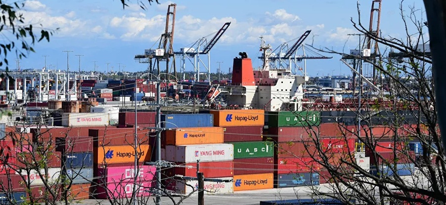 العراق يقوم بإجراء فوري تجاه 173 حاوية مواد كيميائية مخزونة في أحد الموانئ