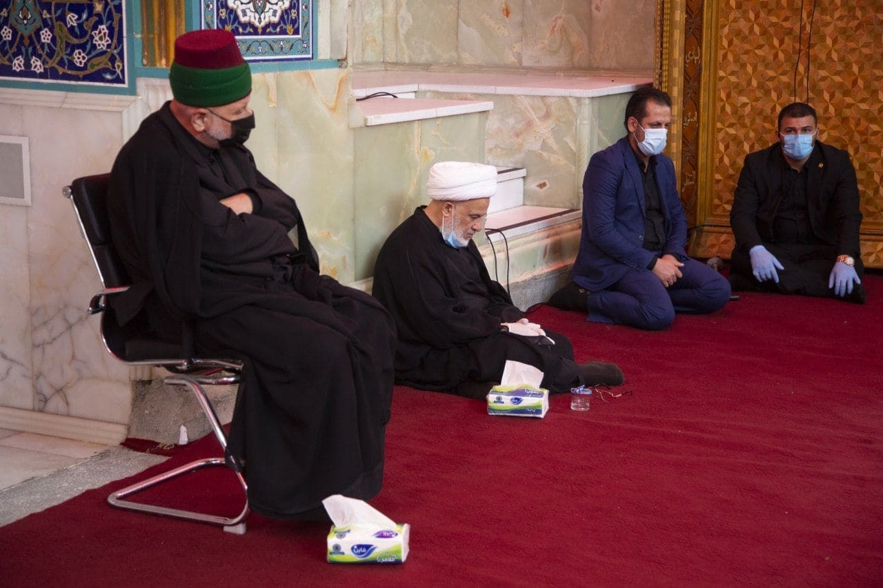 بالصور :ممثل المرجع السيستاني يحضر مجلس عزاء حسيني داخل الصحن الحسيني