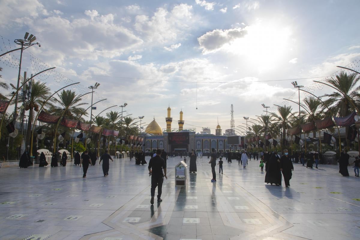 كربلاء:ساحةُ ما بين الحرمَيْن تشهد أعمال تنظيفٍ وإدامة موسّعة  بعد انتهاء مراسيم عاشوراء(مصور)