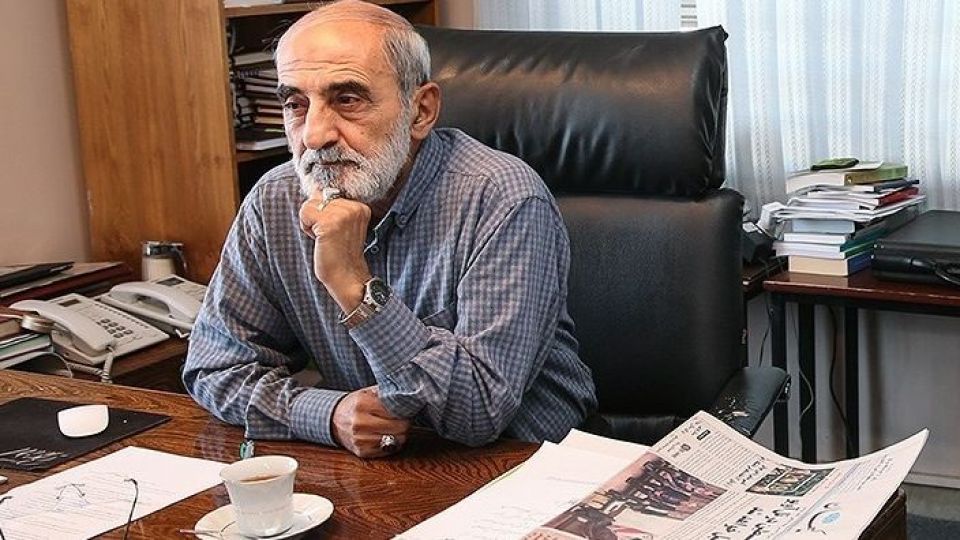 رئيس تحرير صحيفة كيهان الإيرانية يعتذر من السيد السيستاني