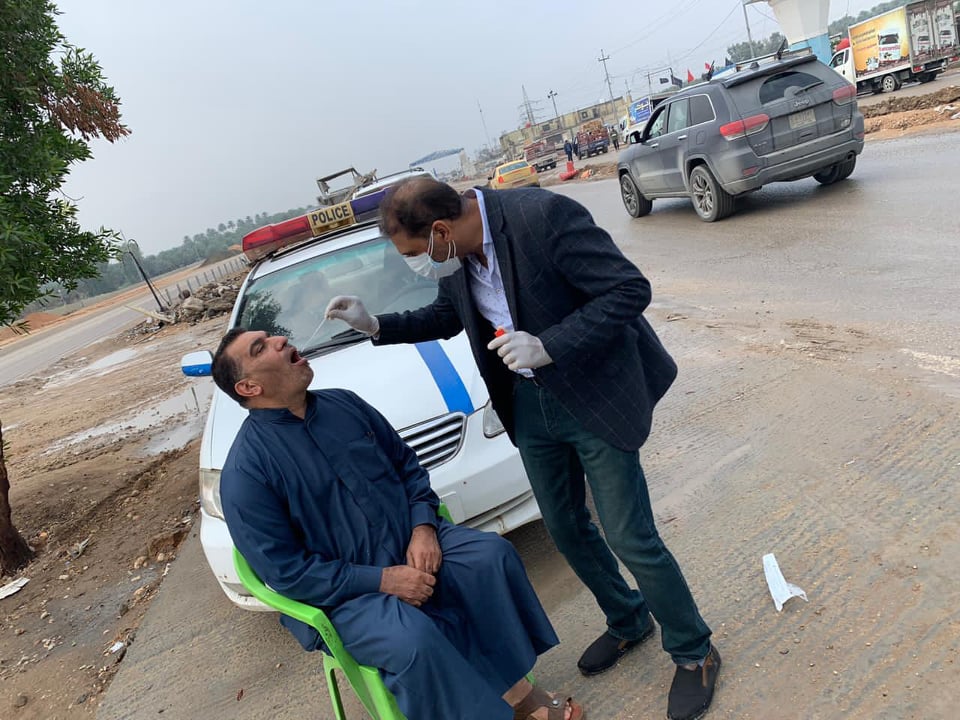 كربلاء تقوم بإجراء فحص pcr للمواطنين وزائري المحافظة بالتزامن مع حملة المسح والتحري الوبائي الميداني