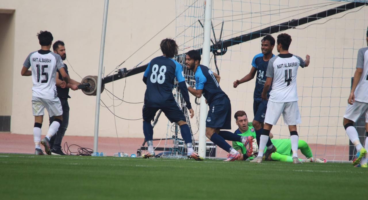 النجف يتغلب على نفط البصرة بثلاثة نظيفة