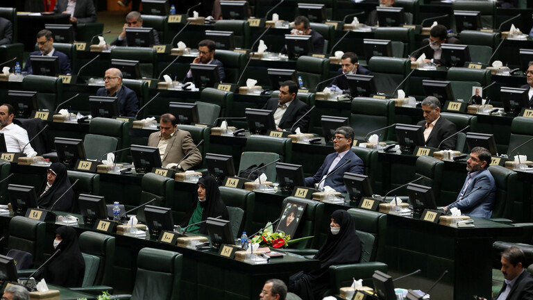 إيران تهدد بتفكيك كاميرات المراقبة التابعة للوكالة الدولية للطاقة الذرية في منشآتها النووية