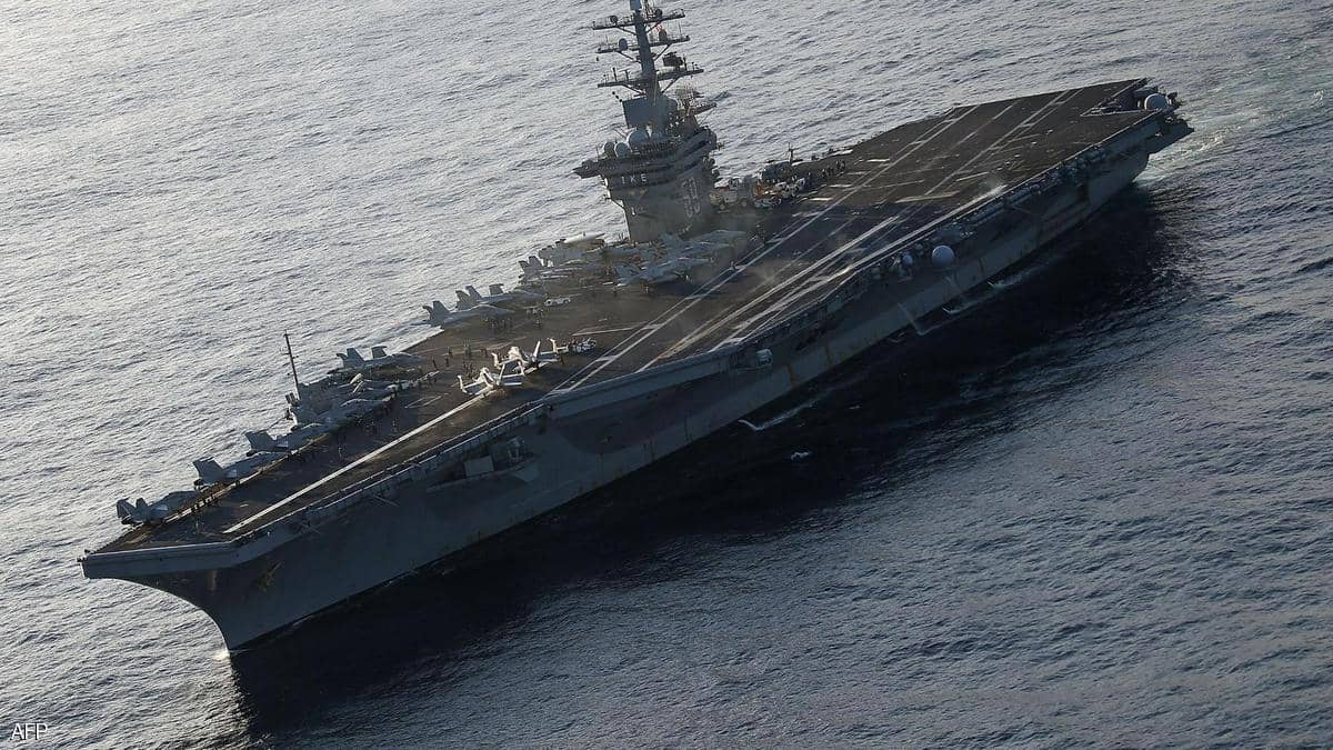 المدمرة الأميركية "أيزنهاور" تعبر قناة السويس الى الخليج العربي