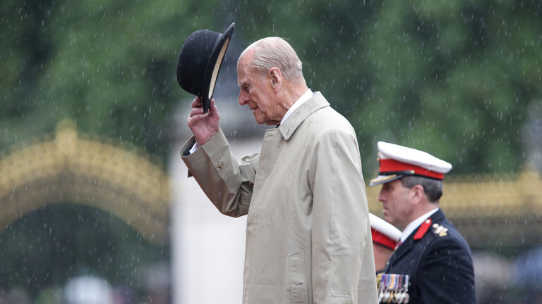 وفاة الأمير فيليب زوج الملكة البريطانية إليزابيث الثانية عن عمر يناهز 100 عام