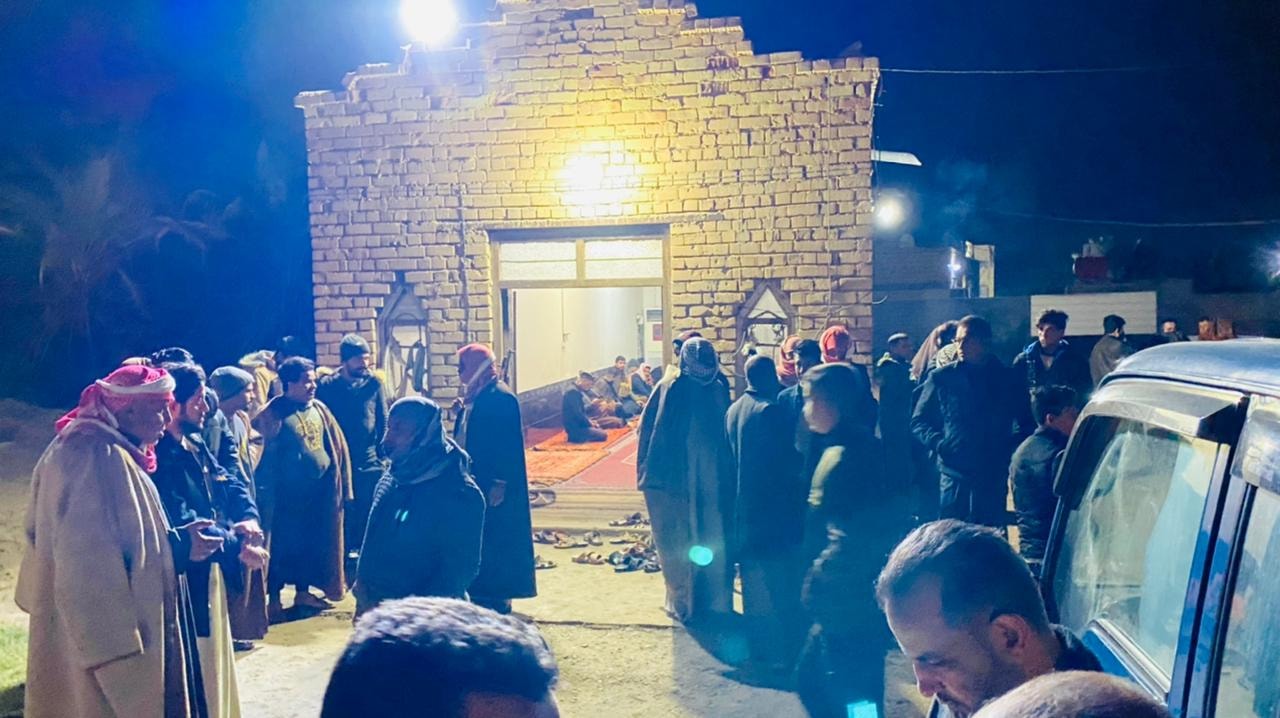 بالصور:مسلحون مجهولون يعتدون على منزل احد قيادات حشد العتبات المقدسة