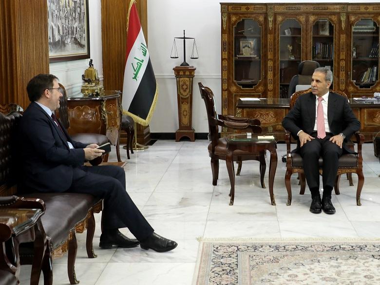 رئيس مجلس القضاء الاعلى يستقبل السفير البريطاني