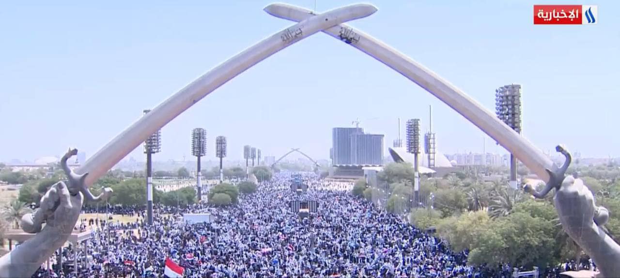 أنصار الصدر يقيمون صلاة جمعة موحدة في بغداد