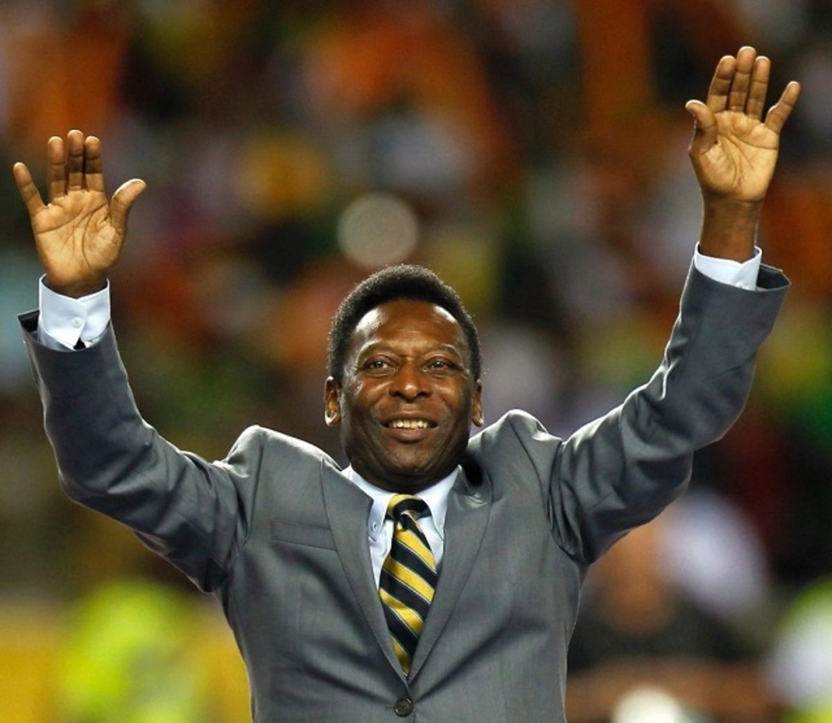 رغم نفي ذويه .. البرازيل تجهز لجنازة النجم بيليه