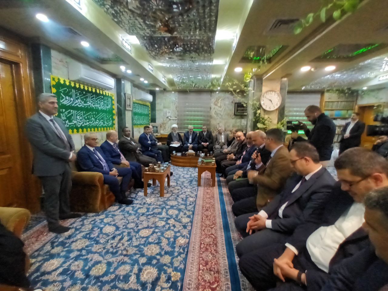 انطلاقا من المظلة الابوية للمرجع السيستاني:ممثله يستقبل (18) مريضا من اقليم كردستان ويوجه بعلاجهم مجانا (فيديو)