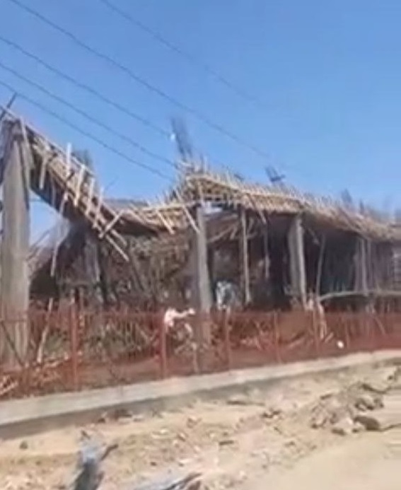 انهيار بناية قرب ملعب الشعب وفرق الدفاع المدني تنقذ عمالا وتبحث عن اخرين