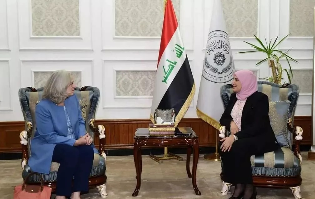 السفيرة الاميركية تبحث 3 ملفات مع وزيرة المالية العراقية