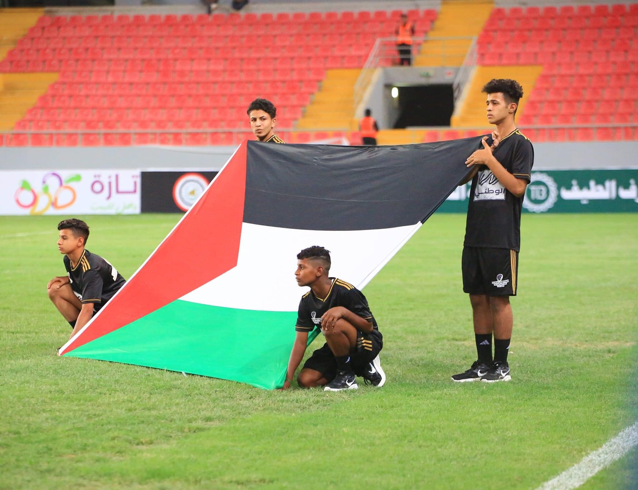 غاب الجمهور ..... غاب النجاح !