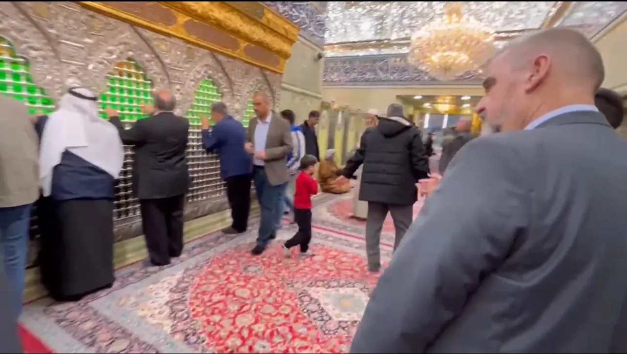 سفير الاتحاد الأوروبي يتحدث عن زيارته لمرقدي الإمامين الحسين والعباس (ع): "هذه المواقع تجسد الوحدة والسلام والمرونة"