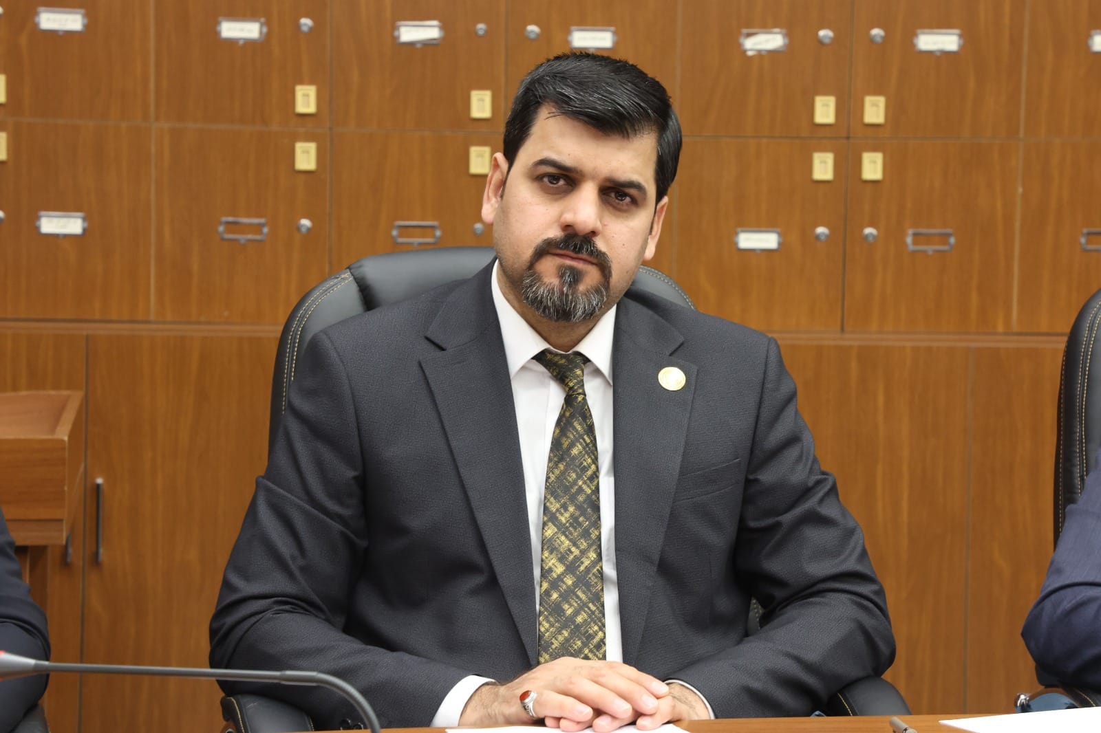 نائب عن كربلاء :اعفاء مدير مقالع الفرات الاوسط من منصبه وتراب كربلاء تمت سرقته