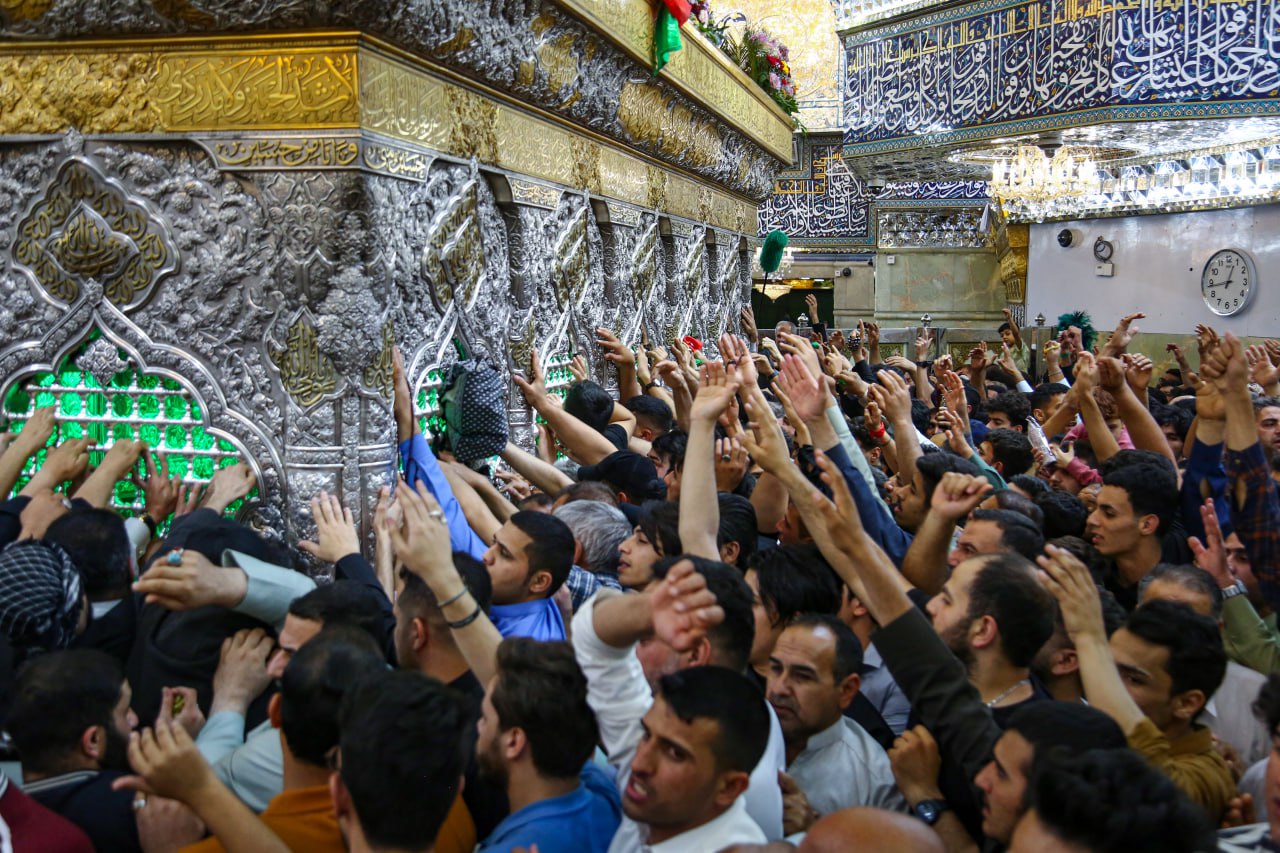 في آخر ليلة جمعة رمضانية: الزائرون بين العبادات والتسوق للعيد والراحة في كربلاء المقدسة(مصور)