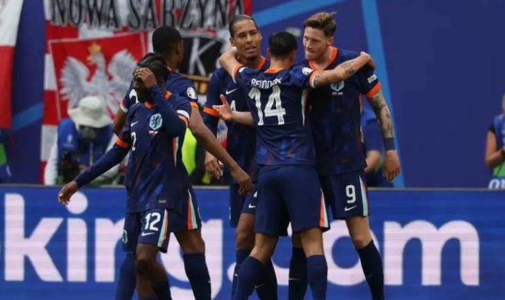 امم اوربا :هولندا تعاقب بولندا في الوقت القاتل